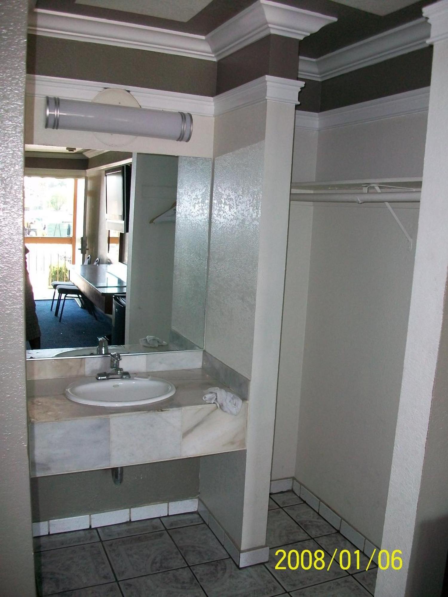 Rodeway Inn Commerce - Los Angeles 객실 사진
