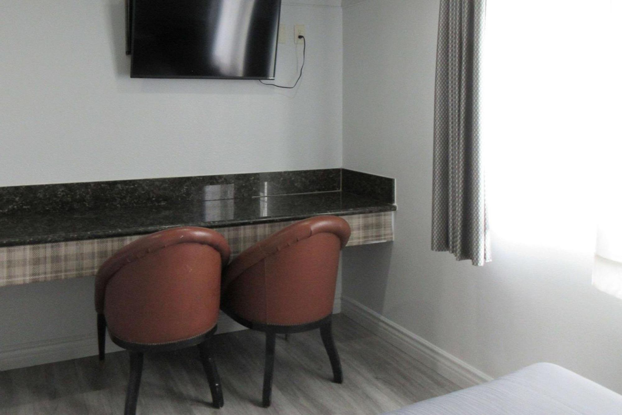 Rodeway Inn Commerce - Los Angeles 외부 사진